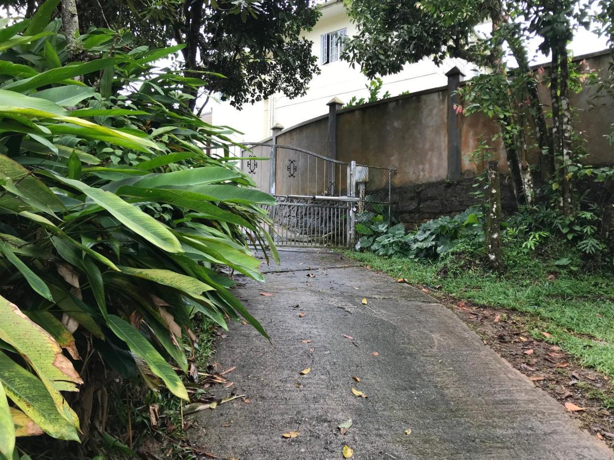 Tropical Garden Self Catering Villa Victoria Luaran gambar