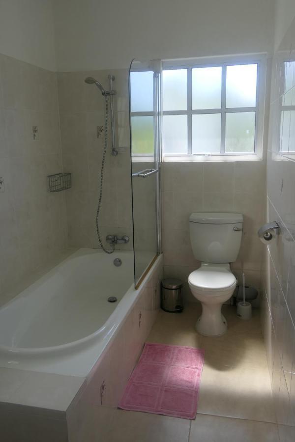 Tropical Garden Self Catering Villa Victoria Luaran gambar